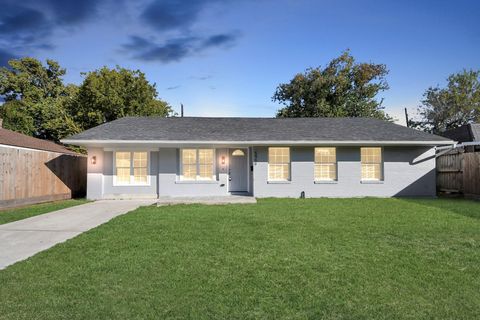 Photo of 5959 Belmark Street St, Houston, TX 77033 (MLS # 93224492)