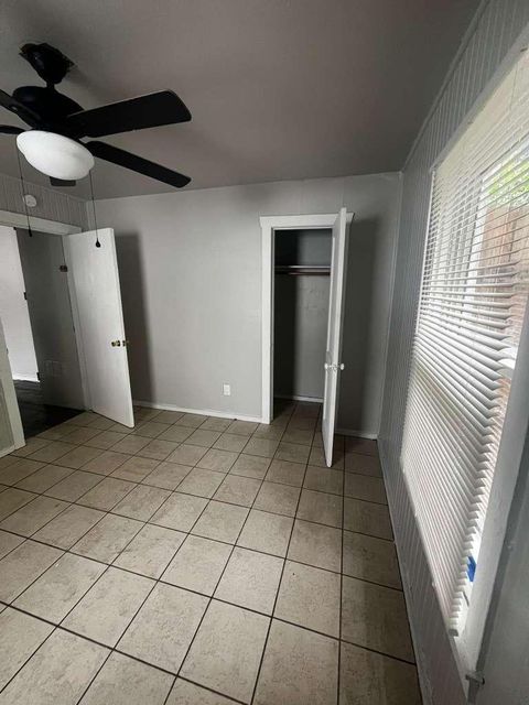 Photo of 1411 Mcneil Street, Houston, TX 77009 (MLS # 38852078)