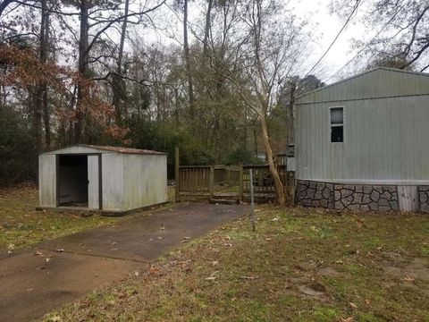 Homes For Sale - 116 Trailwood Drive<br/> Onalaska, TX 77360