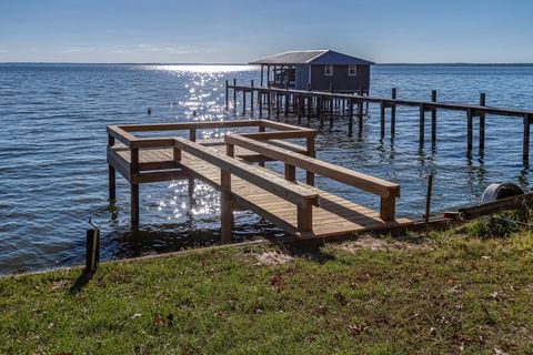 Photo of 210 Rain Forest Road, Onalaska, TX 77360 (MLS # 10485443)