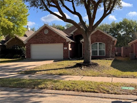 Photo of 911 Cascade Ridge, Katy, TX 77494 (MLS # 28277207)