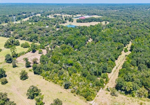 Photo of 9846 Post Oak Cemetery Road, Montgomery, TX 77356 (MLS # 44315312)
