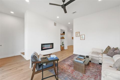 Tiny photo for 1503 Vermont Street #D, Houston, TX 77006 (MLS # 30283094)