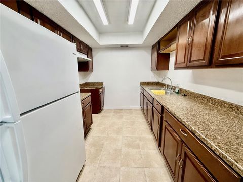 Tiny photo for 2830 S Bartell Drive #9, Houston, TX 77054 (MLS # 12155066)