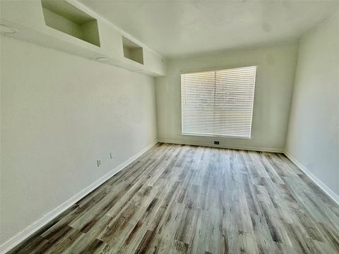 Tiny photo for 2830 S Bartell Drive #9, Houston, TX 77054 (MLS # 12155066)