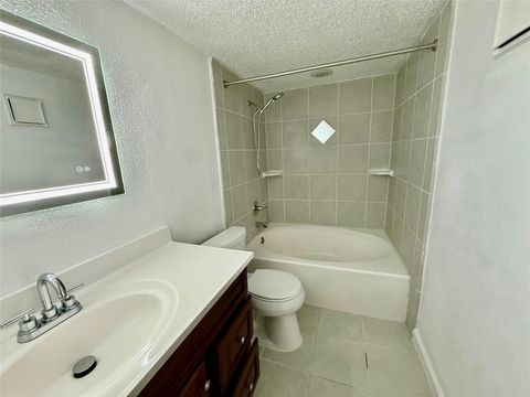 Tiny photo for 2830 S Bartell Drive #9, Houston, TX 77054 (MLS # 12155066)