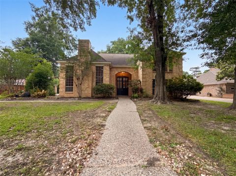 Photo of 6902 Fawncliff Drive, Houston, TX 77069 (MLS # 69399812)