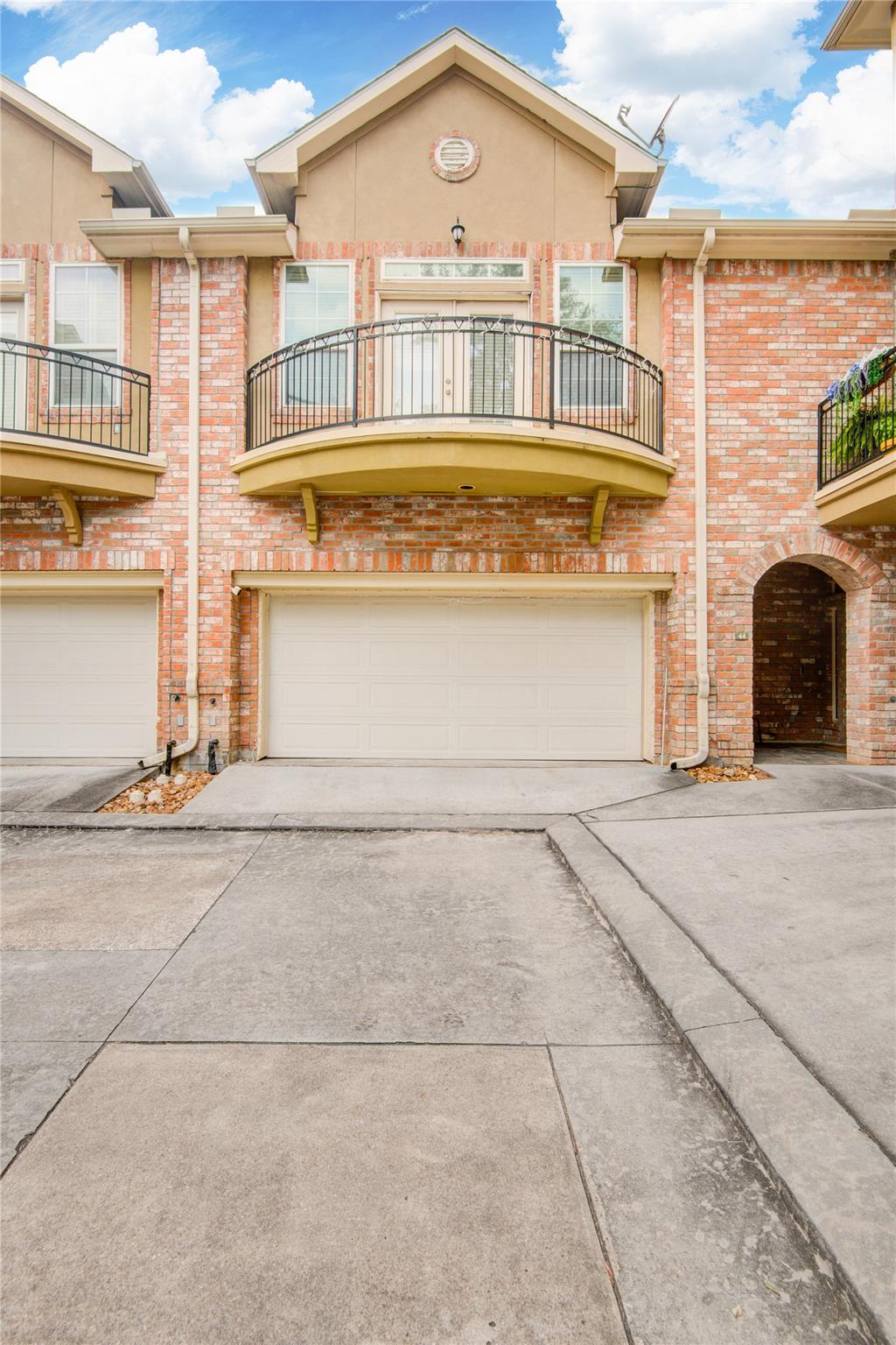 44 Versante Court