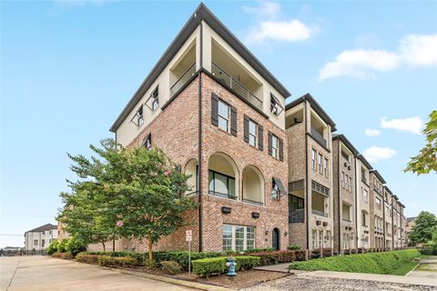 Photo of 6017 Cottage Grove Lake Drive, Houston, TX 77007 (MLS # 15779686)