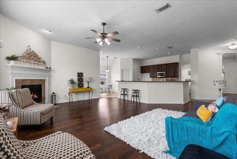 Photo of 2120 Red Timber Court, League City, TX 77573 (MLS # 31255050)