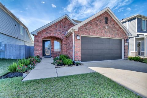 Photo of 6419 Purple Wreath Way, Katy, TX 77449 (MLS # 54214360)