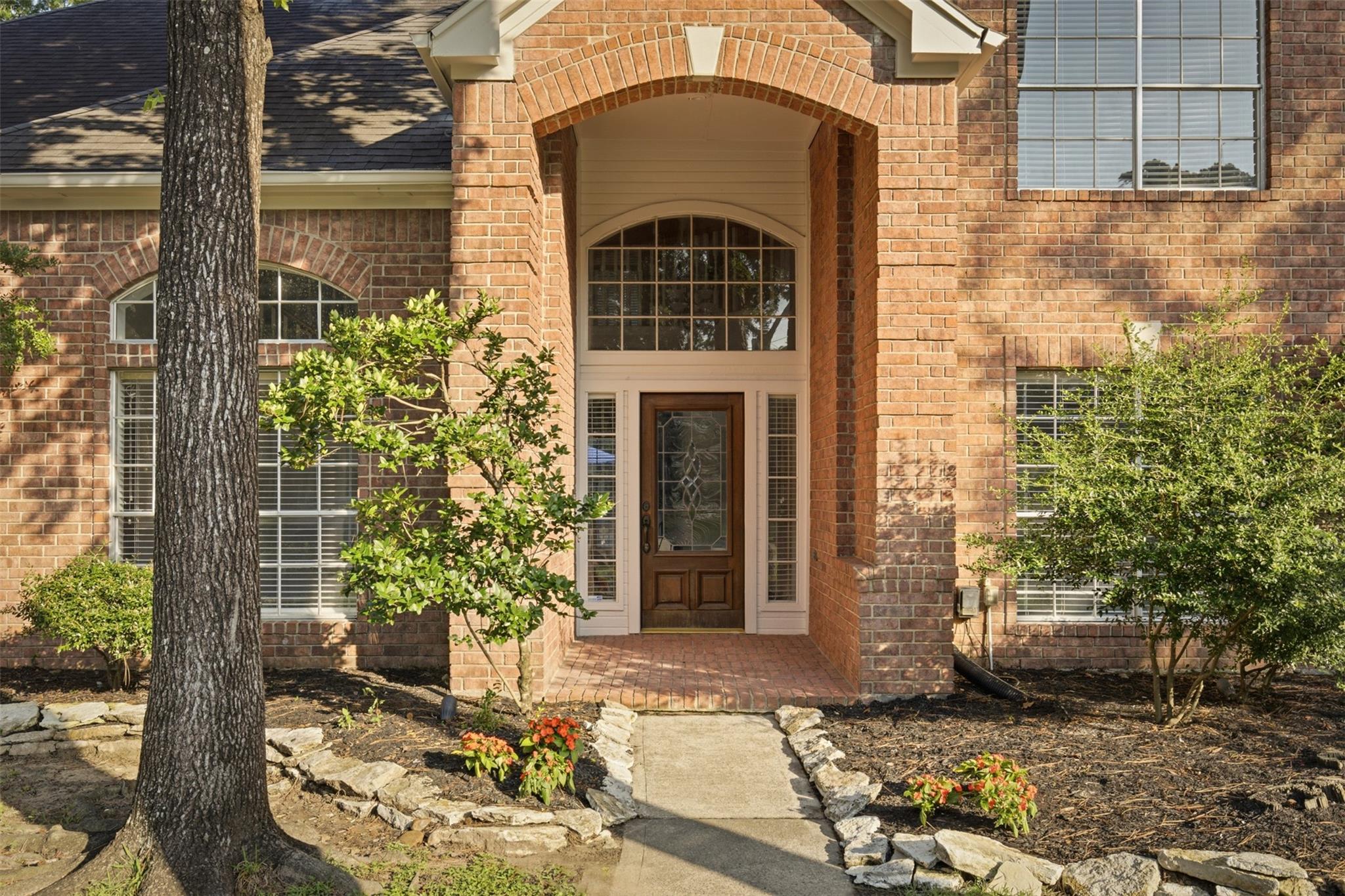 323 Magic Oaks Court
