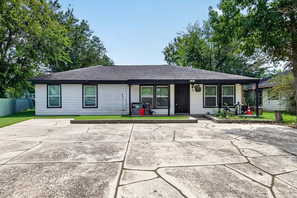 Photo of 8822 Sultan Drive, Houston, TX 77078 (MLS # 43668005)