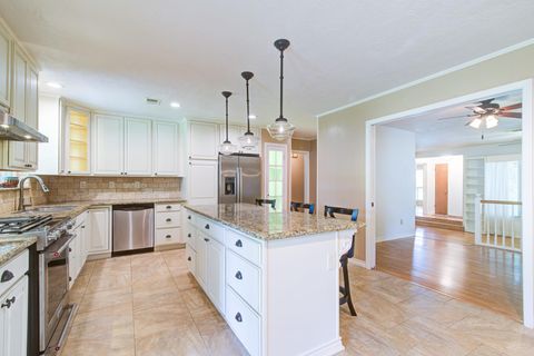 1708 Capstan Road Houston TX 77062