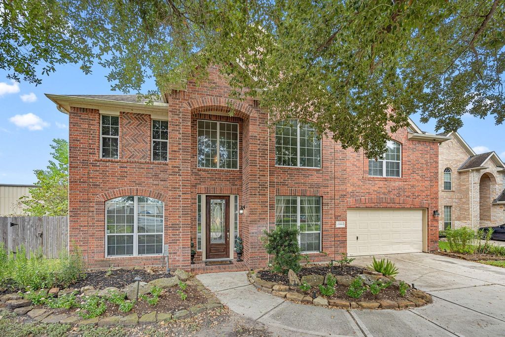 Photo of 25993 Royal Emerald Ln Ln, Kingwood, TX 77339 (MLS # 22815593)