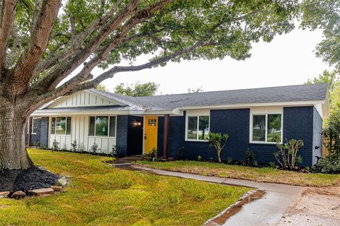 Multifamily For Sale - 811 Matchett St<br/> Brenham, TX 77833