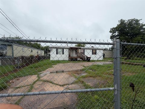 Mobile Home For Rent - 14311 Force Street<br/> Harris County, Houston, TX 77015