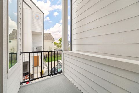 Tiny photo for 3911 Tulane Street #B, Houston, TX 77018 (MLS # 28588351)