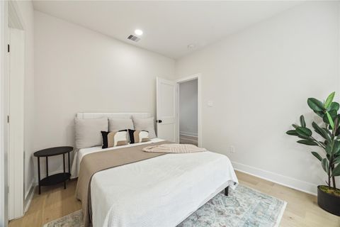 Tiny photo for 3911 Tulane Street #B, Houston, TX 77018 (MLS # 28588351)