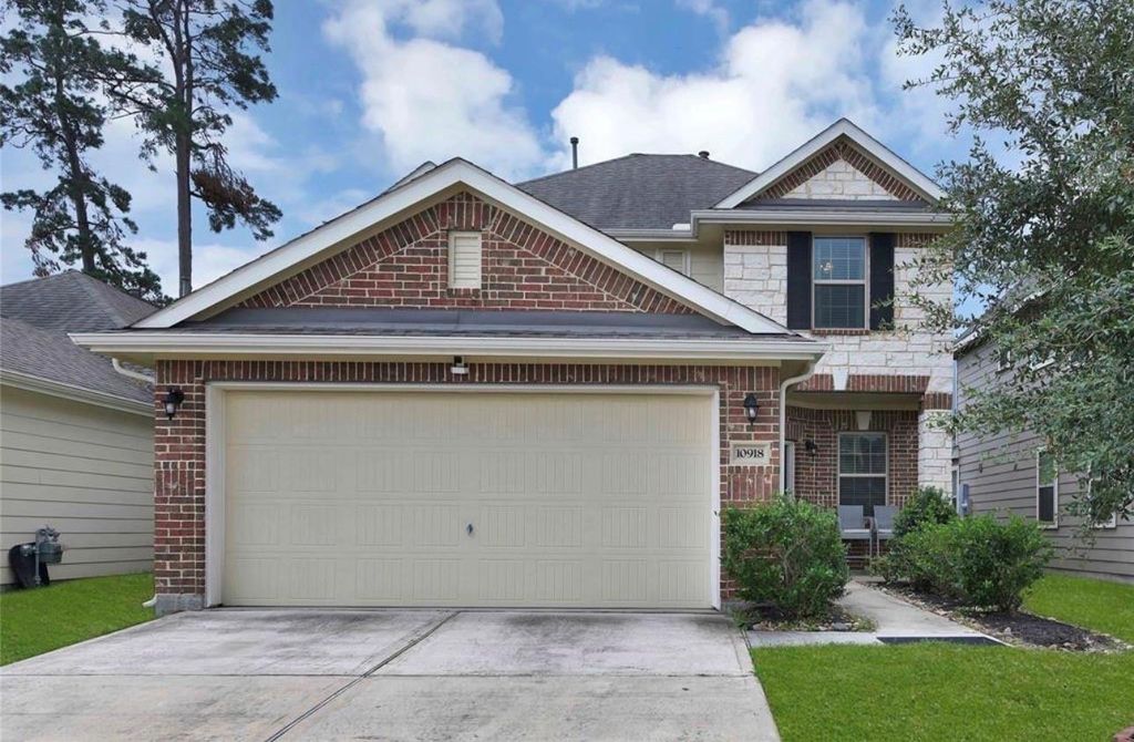 Photo of 10918 Sun River Falls Drive, Humble, TX 77396 (MLS # 3700911)