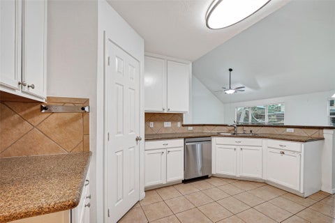 Tiny photo for 25007 Ivy Trace Ln LN, Katy, TX 77494 (MLS # 5853651)
