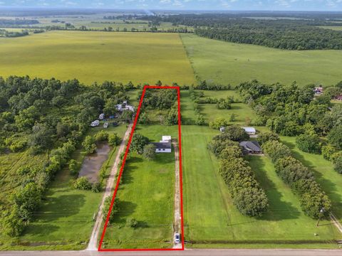 Photo of 2318 Highway 105 E, Liberty, TX 77575 (MLS # 27153190)