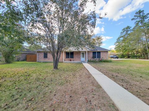Photo of 1000 Shell Avenue, Cleveland, TX 77327 (MLS # 48003590)