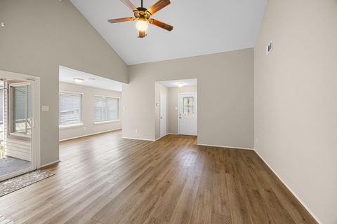 Tiny photo for 10719 Lakewood Oaks Drive, Sugar Land, TX 77498 (MLS # 75403065)