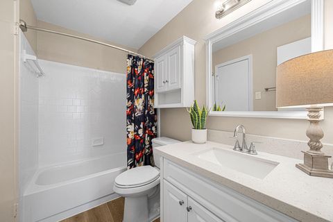 Tiny photo for 10719 Lakewood Oaks Drive, Sugar Land, TX 77498 (MLS # 75403065)
