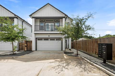Photo of 6476 T C Jester Boulevard, Houston, TX 77091 (MLS # 30197671)