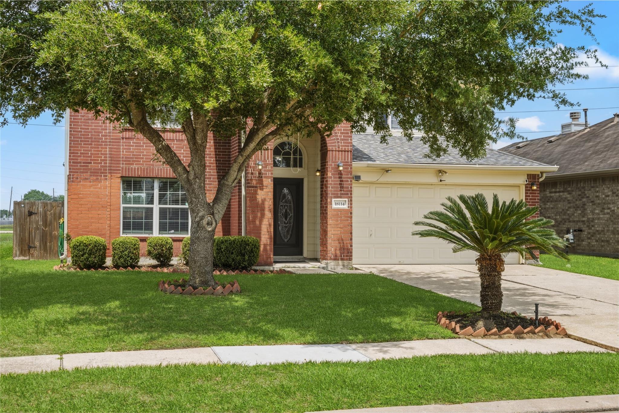 18114 Crestglen Court