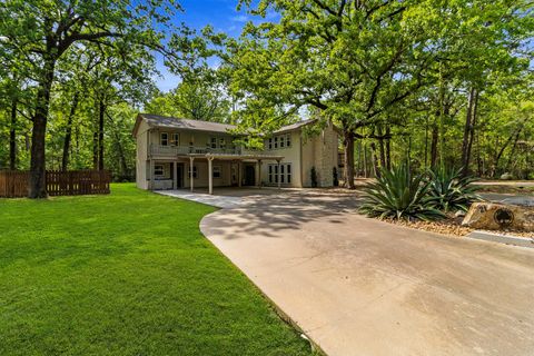 Homes For Sale - 21 Red Oak Circle<br/> Point Blank, TX 77364