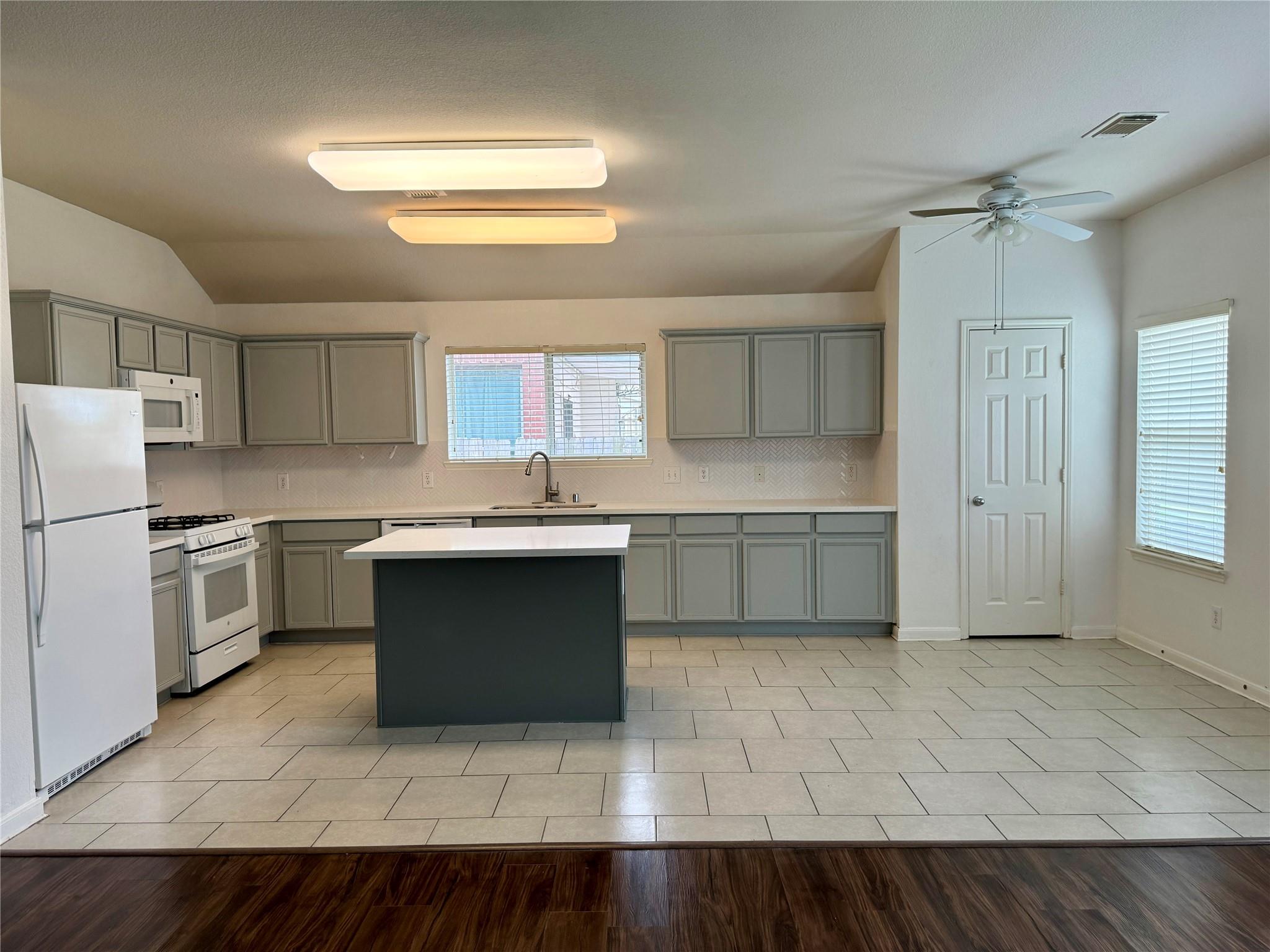 2210 Tremont Trail Lane