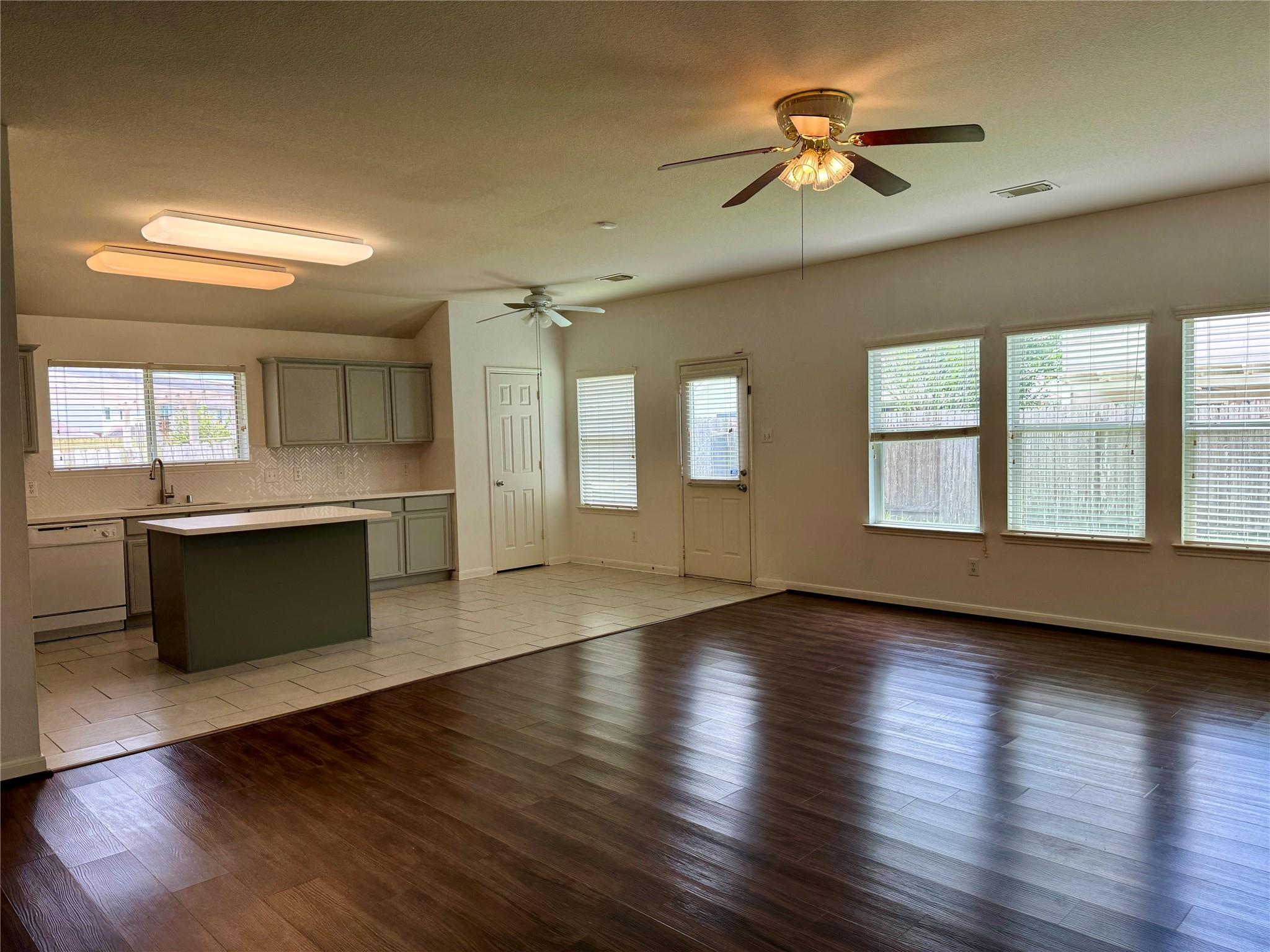 2210 Tremont Trail Lane