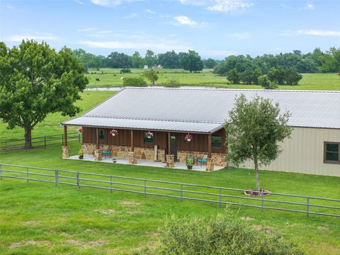 Photo of 493 Hodde Road, Carmine, TX 78932 (MLS # 35657251)