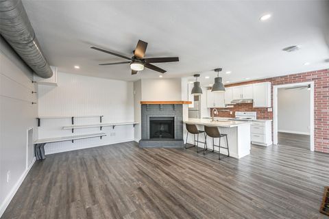 Photo of 1500 Bay Area Boulevard #294, Houston, TX 77058 (MLS # 40887885)