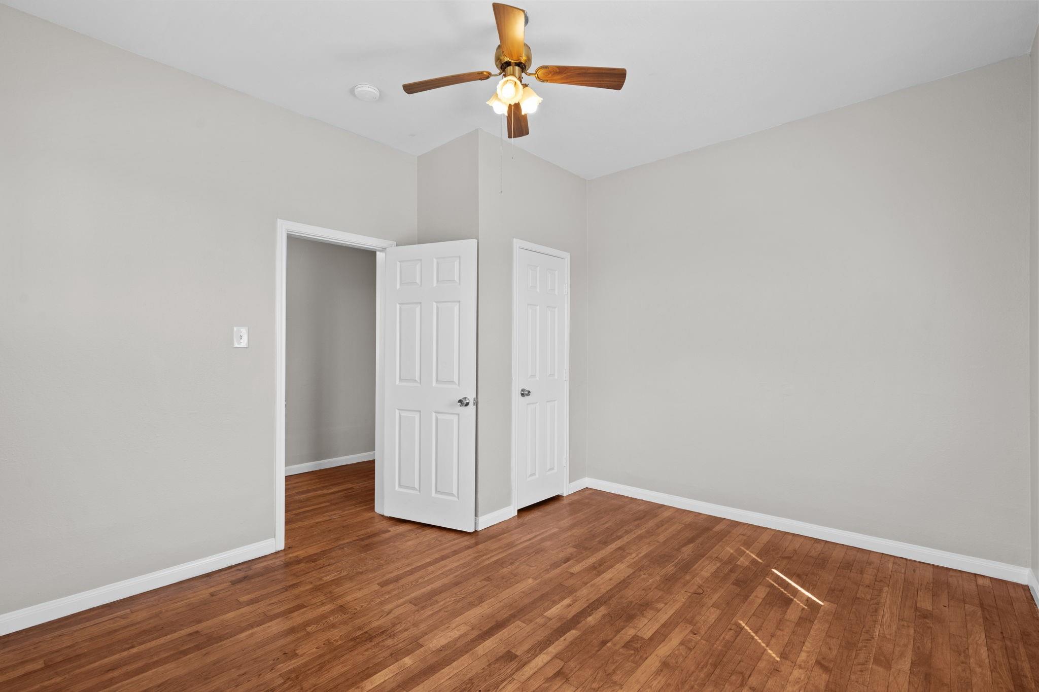 4020 Avenue O 1/2 Up