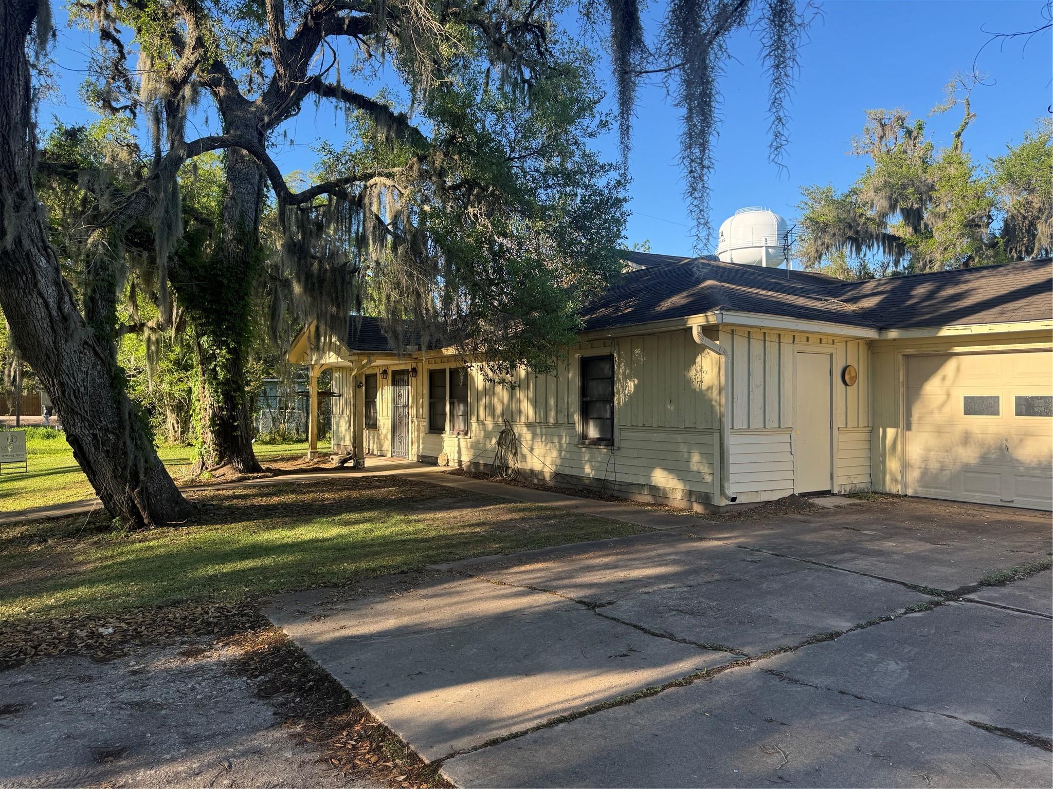 513 Dogwood Street