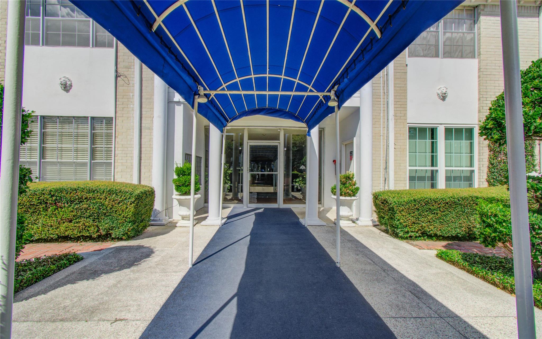 2700 Bellefontaine Street A31 32