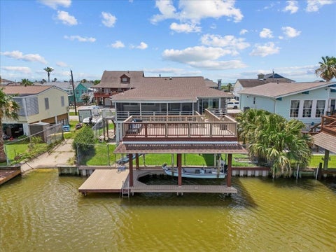 Photo of 218 Barracuda Street, Bayou Vista, TX 77563 (MLS # 7000946)