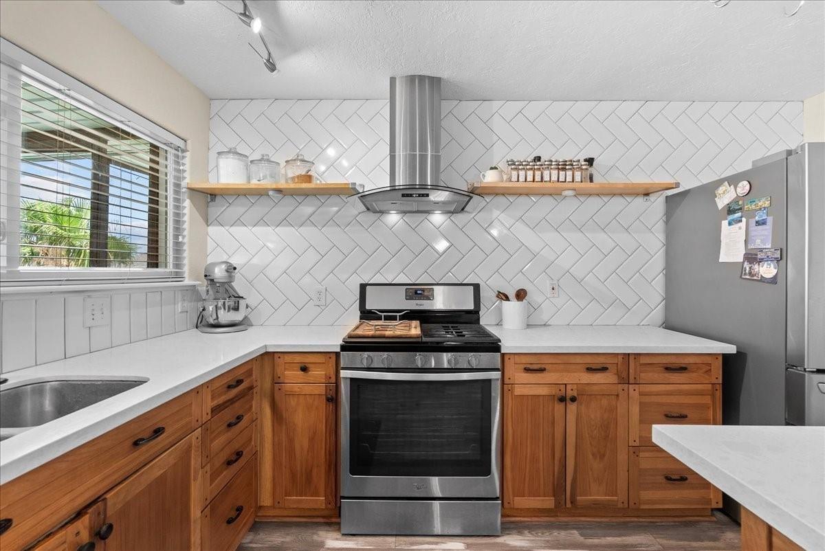 218 Barracuda Street