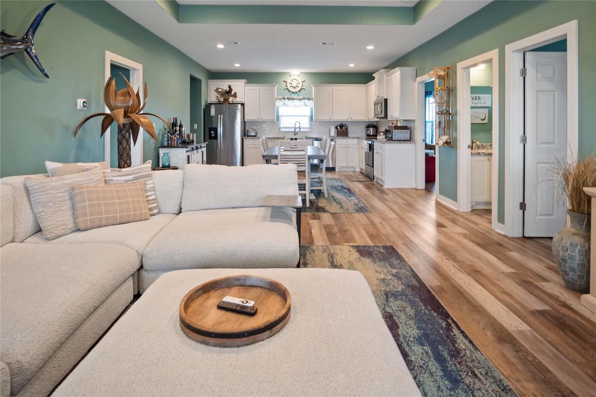 957 S Cove