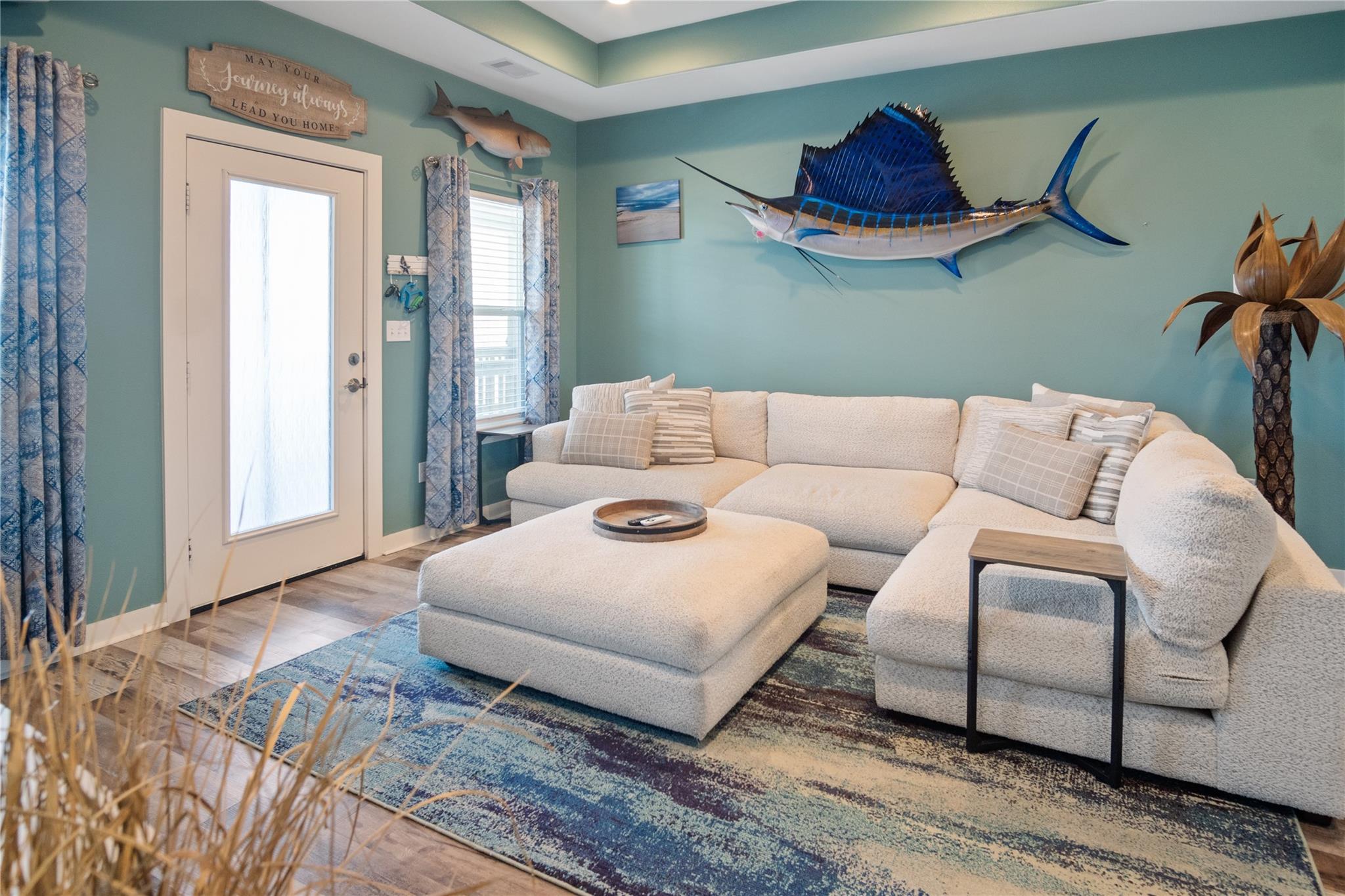 957 S Cove
