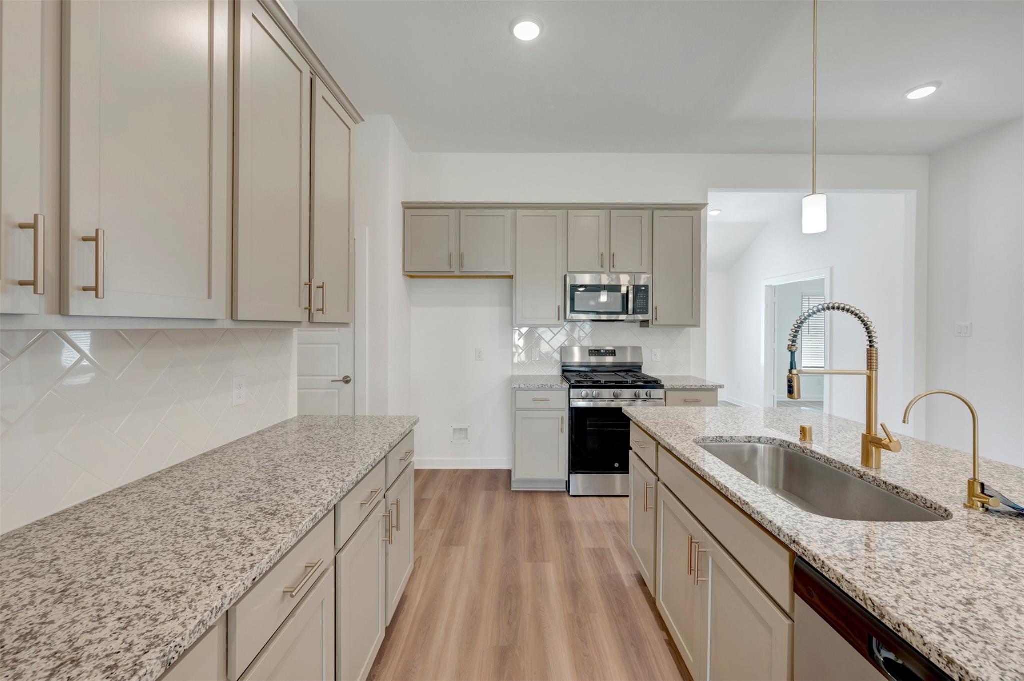 5826 Sunkissed Drive