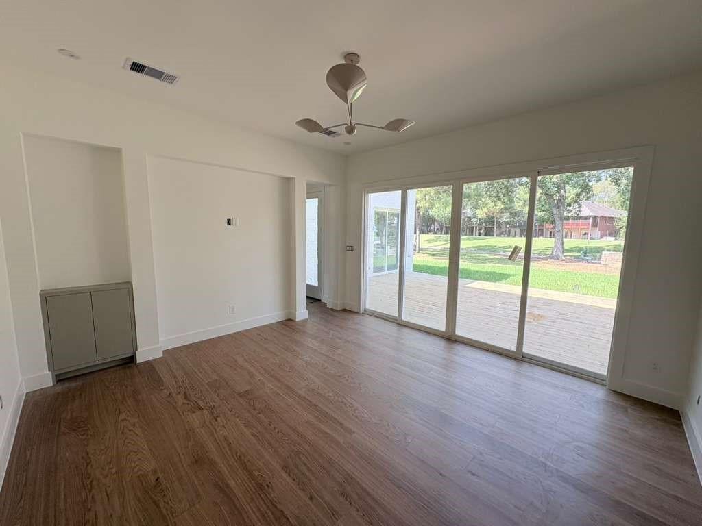 3223 Lazy Lake Lane