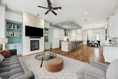 Photo of 5214 Calle Cordoba Place, Houston, TX 77007 (MLS # 89915539)
