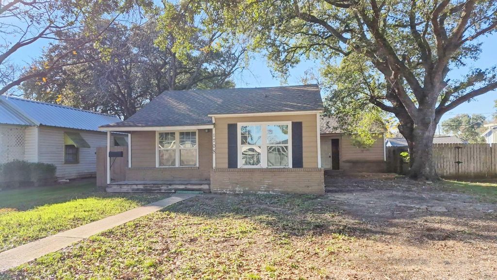 Photo of 1708 Mulcahy Street, Rosenberg, TX 77471 (MLS # 64333563)