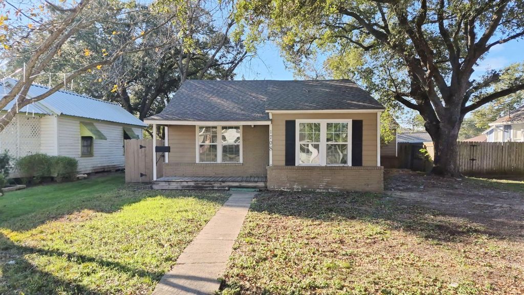 Photo of 1708 Mulcahy Street, Rosenberg, TX 77471 (MLS # 64333563)