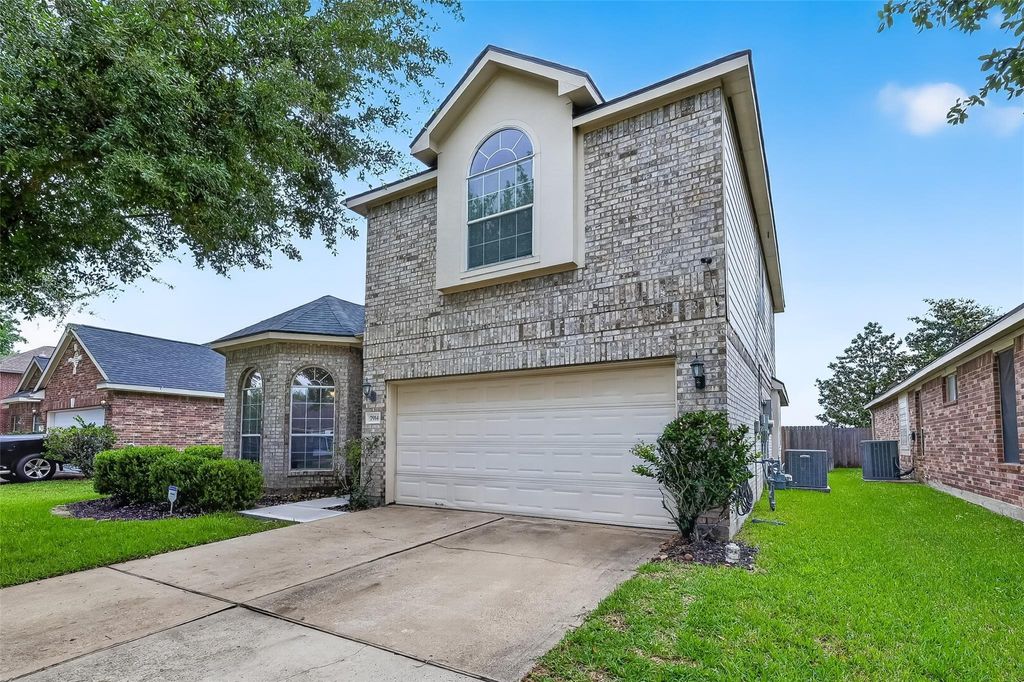 Photo of 7914 Ingle Oak Drive, Houston, TX 77041 (MLS # 29969826)