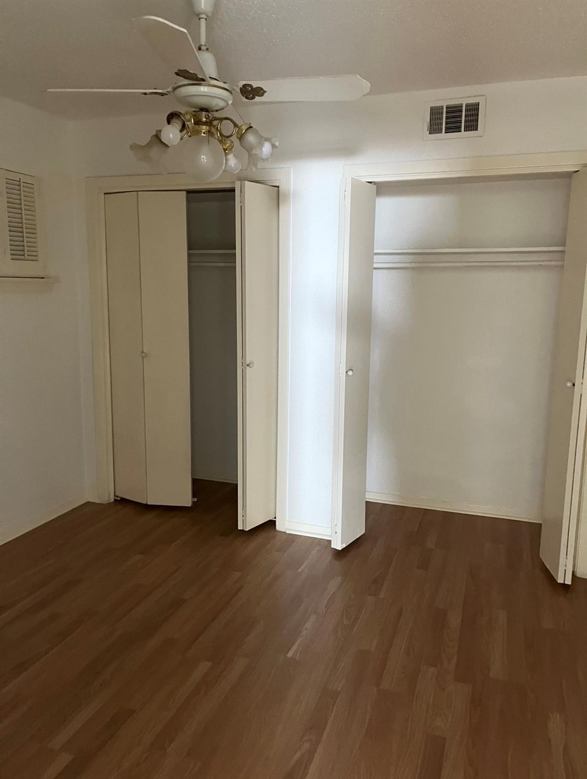909 Silber Road 32E